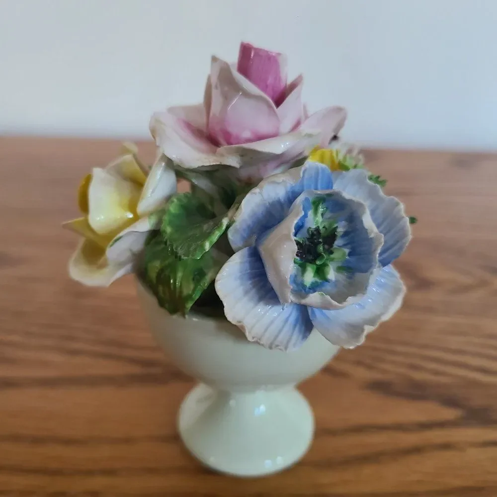 Vintage Radnor Bone China Mini Floral Bouquet Basket Vase Capodimonte Porcelain